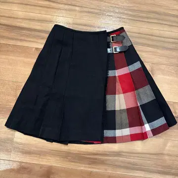BLUE LABEL CRESTBRIDGE 플리츠 스커트 34 사이즈