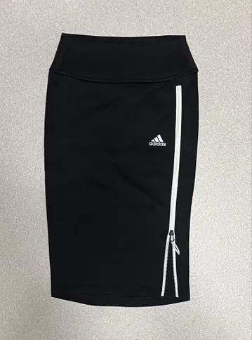 adidas 타이트 스커트 지퍼 S 사이즈 택 포함 새상품 미사용