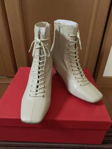 오리엔탈 트래픽 레이스업 부츠
