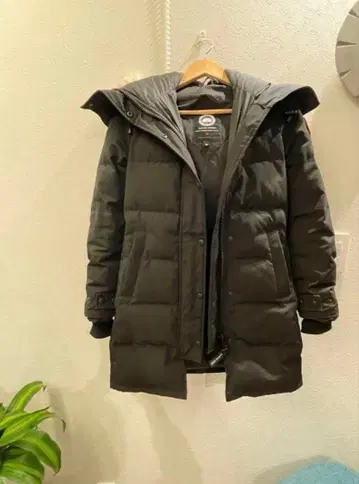 CANADA GOOSE 블랙 다운 자켓