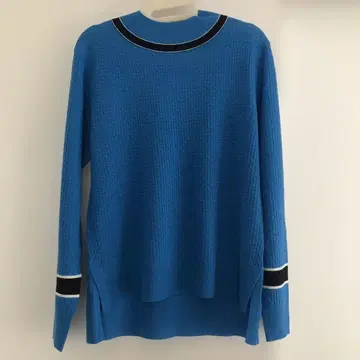 [CECICA BLUE] 택 포함 새상품 니트 스웨터 긴팔 사이드 슬릿