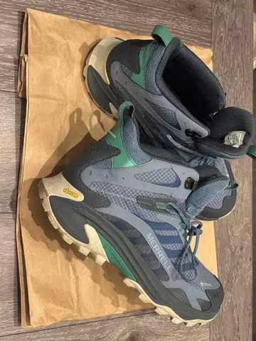 Merrell 트레킹 슈즈