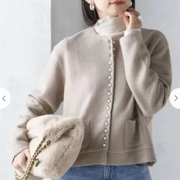 쉽스 펄 모티브 버튼 쟈칼 가디건