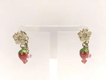 안나수이 ANNASUI 귀걸이 딸기 딸기 꽃 플라워 모티브 고급품
