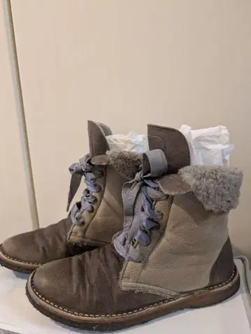 브루넬로쿠치넬리 어그 부츠