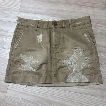 Stunning 베이지 데미지 가공 타이트 스커트