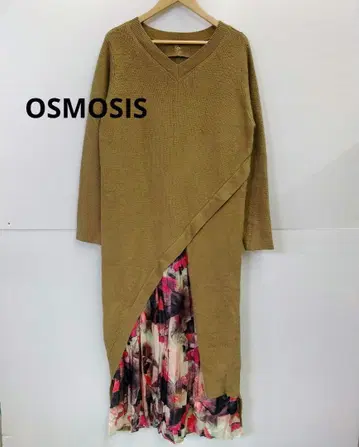 W298 OSMOSIS 프린트 플리츠 니트 원피스