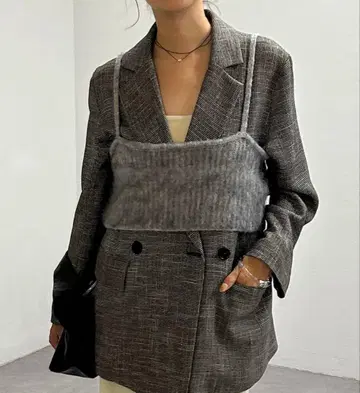 새상품 그레이 [ SHENERY ] 기모 니트 뷔스티에