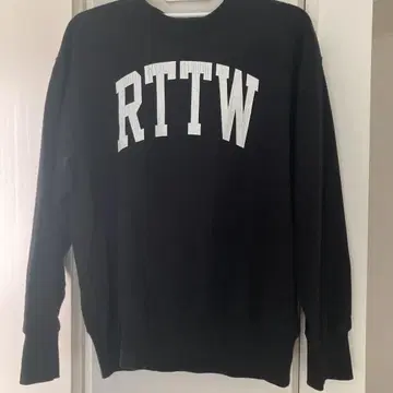 RTTW 로고 블랙 맨투맨