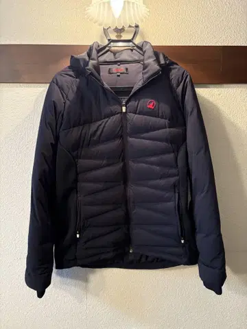 HONMA 후드 부착 다운 자켓 블랙