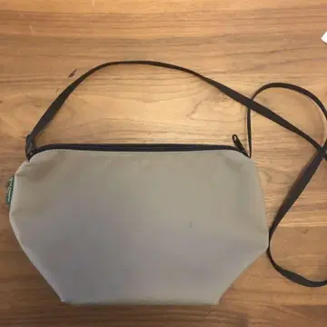 에르베샤 펠리에 그린 라벨 별주 숄더백