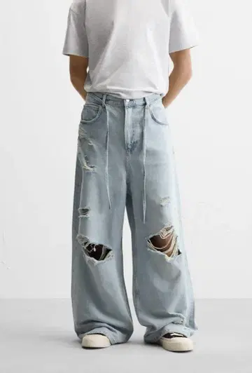 ZARA 데미지 엑스트라 배기 데님 36