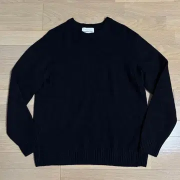 [ L ] BEAMS 빔즈 태즈매니아 울 니트 스웨터 블랙