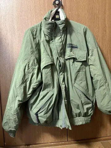 FIRST DOWN 카키 리버서블 다운 자켓