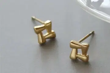 골드 기하학 디자인 귀걸이 2페어