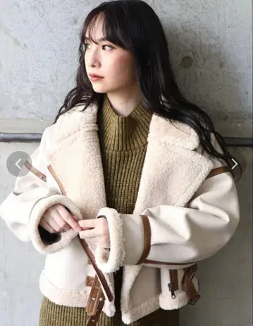 MURUA 벨트 페이크 무스탕 블루종