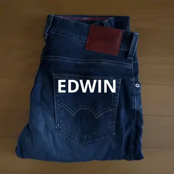 에드윈 진스 M