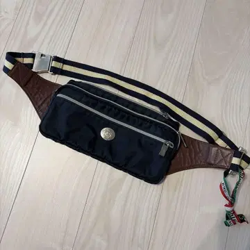 Orobianco 리몬타제 네이비 바디백