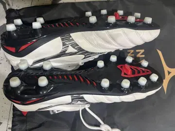 미즈노 축구화 FG 화이트/레드/블랙