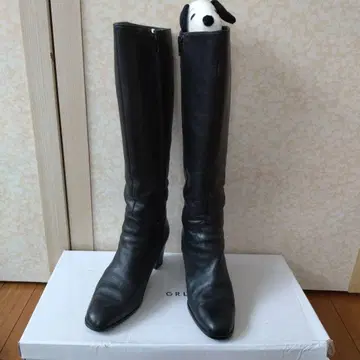 블랙 가죽 롱 부츠 중간 힐
