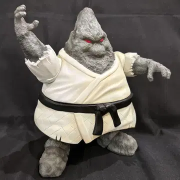 로망당 더 마운틴 근육맨