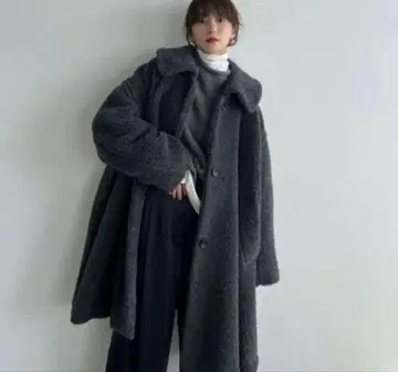VOLUME FLARE BOA COAT
