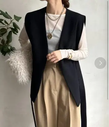DouDou 두두 울 느낌 사이드 슬릿 베스트