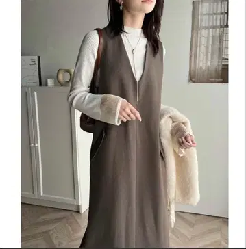 포켓 V넥 원피스 (롱 기장) 모카 L