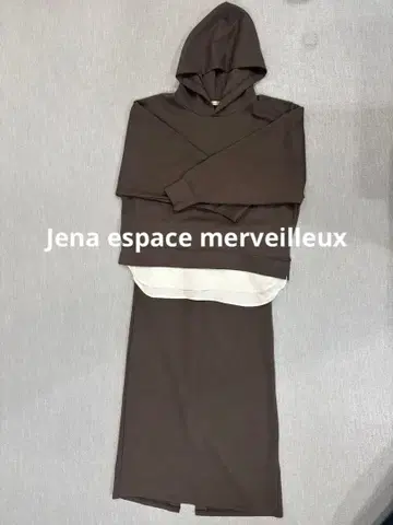 Jena espace merveilleux 셋업