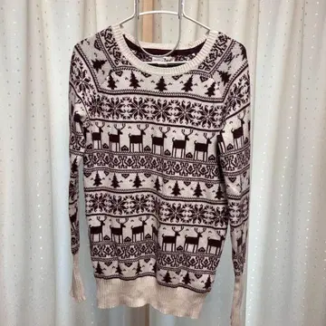 슈링크 바이올렛 사슴 패턴 니트 스웨터 긴팔