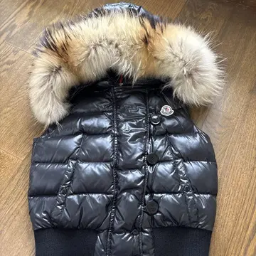 Moncler 블랙 다운 베스트 0