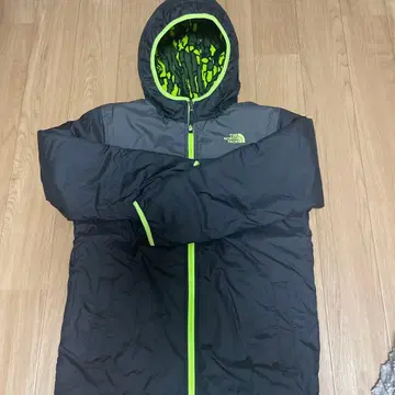 THE NORTH FACE 다운 자켓 블랙/라임