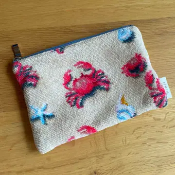 페이러 온 더 샌디 비치 파우치