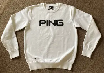 PING 화이트 스웨터 M 사이즈