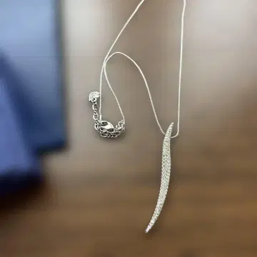 스와로브스키 아린 펜던트 목걸이