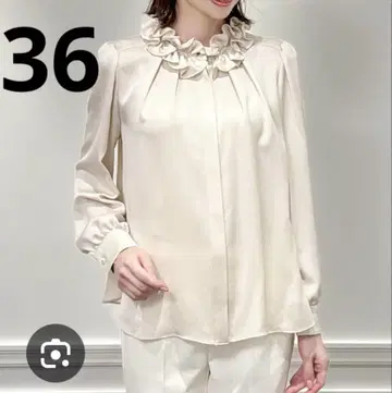 M premierBLACK 프릴 칼라 퍼프 슬리브 블라우스 엠프리미어