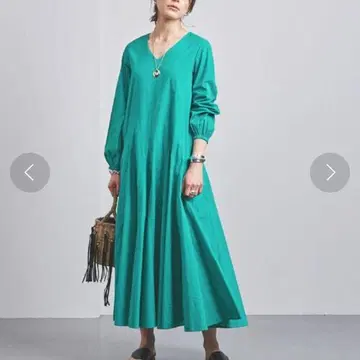 유나이티드 애로우즈 볼륨 슬리브 V넥 롱 원피스