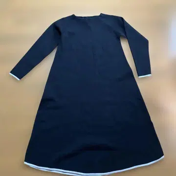 마쉬멜로우 밀라노 니트 원피스