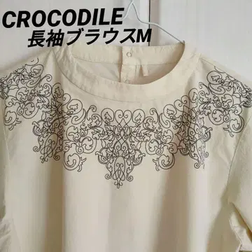 새상품급 CROCODILE 긴팔 블라우스 M 크림 계열 사용감 적음
