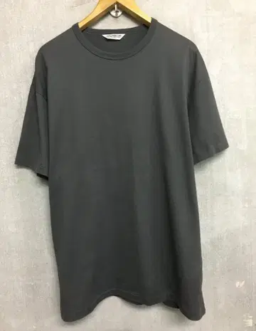 쿠티 24ss 오버 사이즈 티셔츠 그레이 사이즈 XL