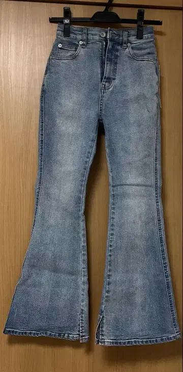 [ 새상품급 ] FREES MART 부츠컷 데님 XS