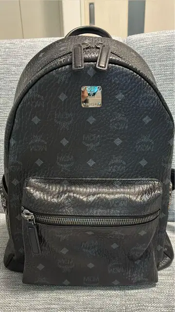 새상품급 MCM 백팩 블랙
