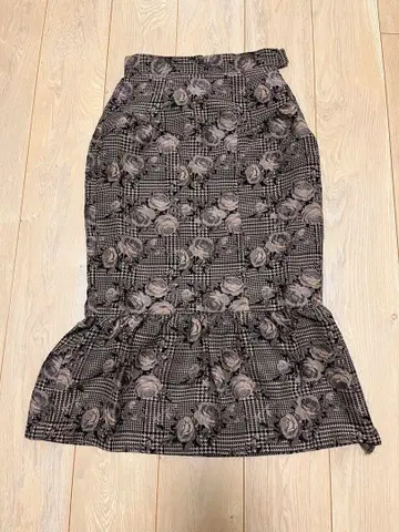 herlipto Roses Jacquard Midi Skirt 브라운