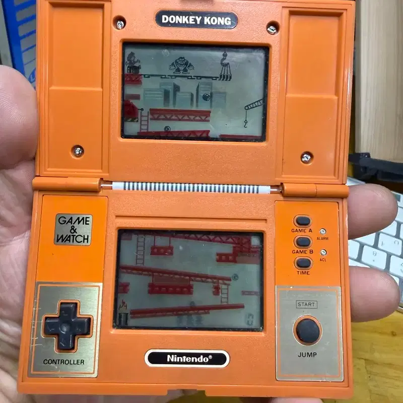닌텐도 고전휴대용 게임기,동키콩(Donkey Kong)
