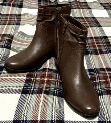 something 인조 가죽 다크 브라운 숏부츠 24cm 지퍼 포함