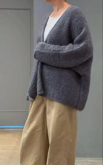 [ 새상품 ] 아푸토비 모헤어 가디건 2025 AW