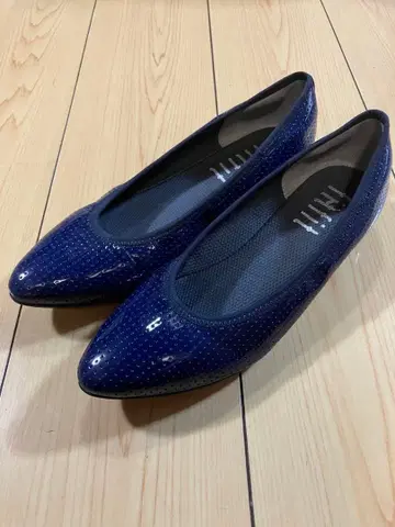 fit fit 네이비 광택 플랫슈즈 24cm