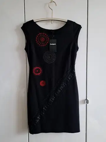 [ 미사용 새상품 ] Desigual 원피스