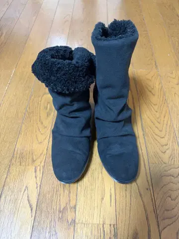 TOP DRY 블랙 스웨이드 부츠