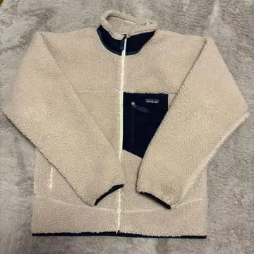 Patagonia 플리스 자켓 가슴 포켓 부착